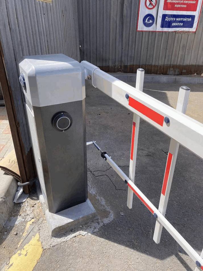 Auto Anti-Hitting Radar Sensor for Boom Barrier Security in Kuwait