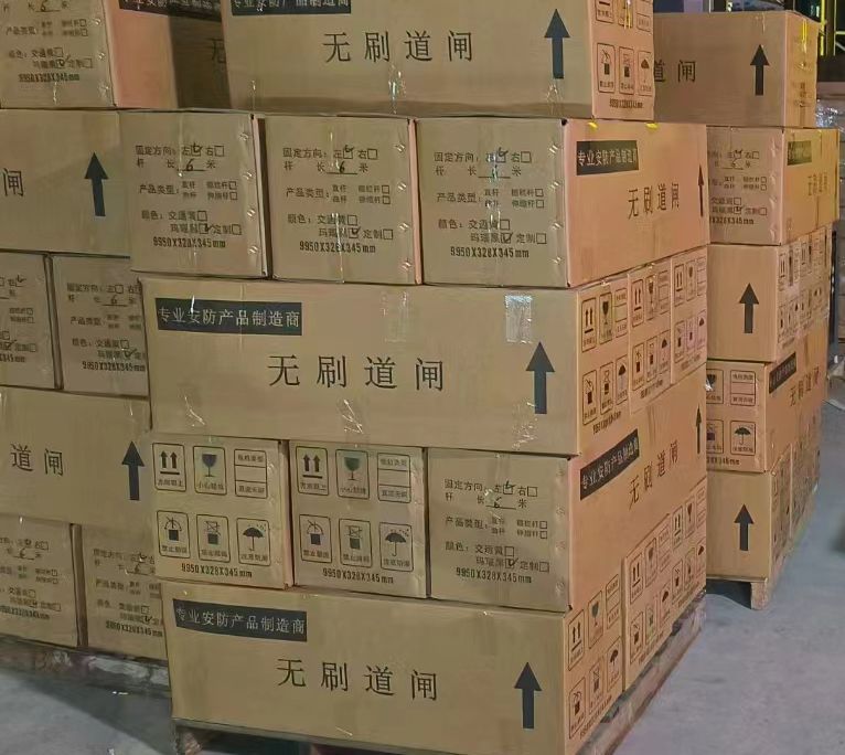 Quality control testing of pedestrian gate circuit modules at Shandong factory
