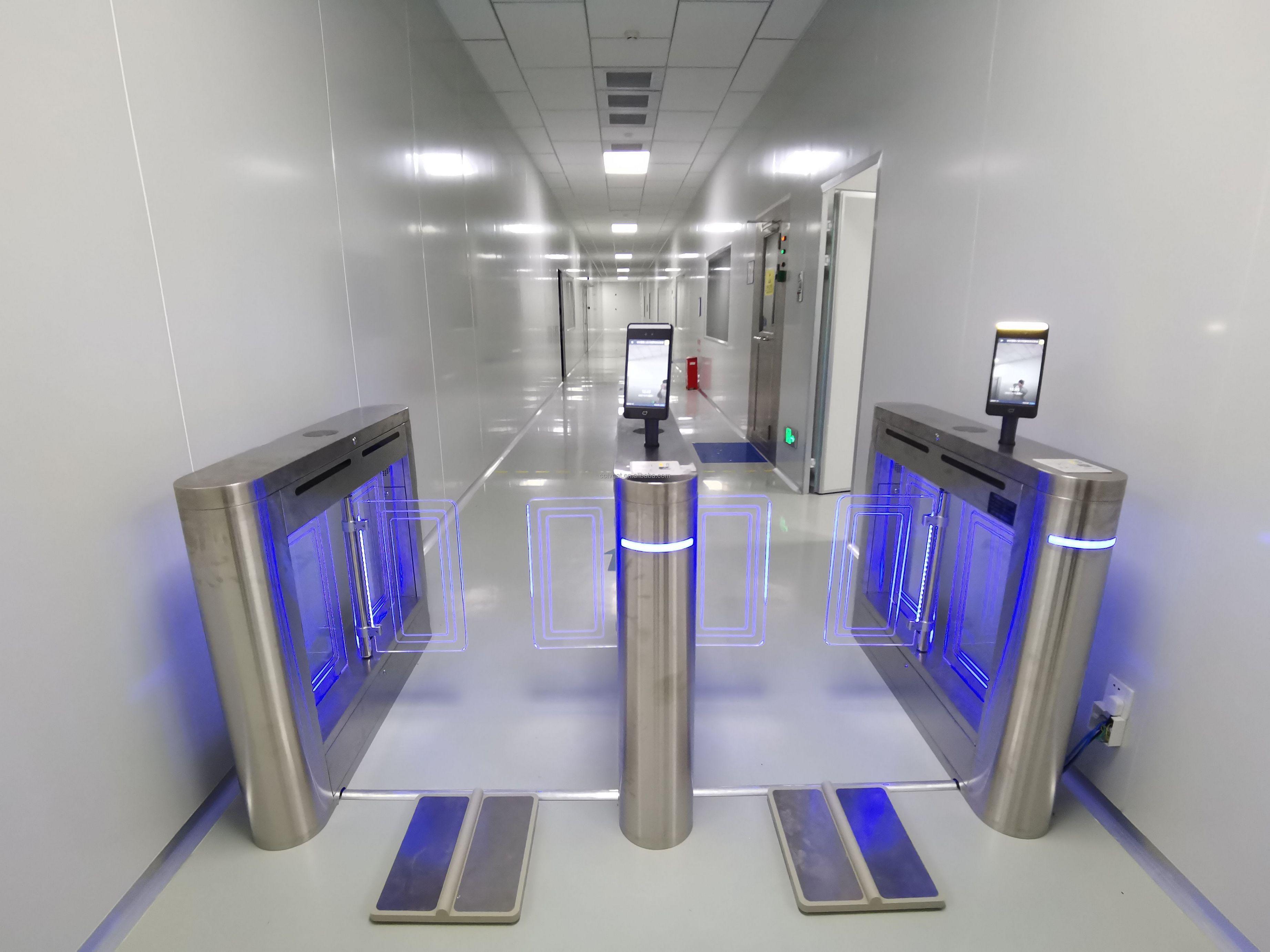 Baroxon Ba-623 stainless steel automatic swing turnstile for corporate lobby Kuwait